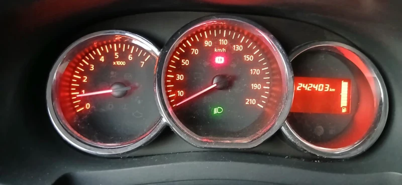 Dacia Lodgy, снимка 7 - Автомобили и джипове - 52891733