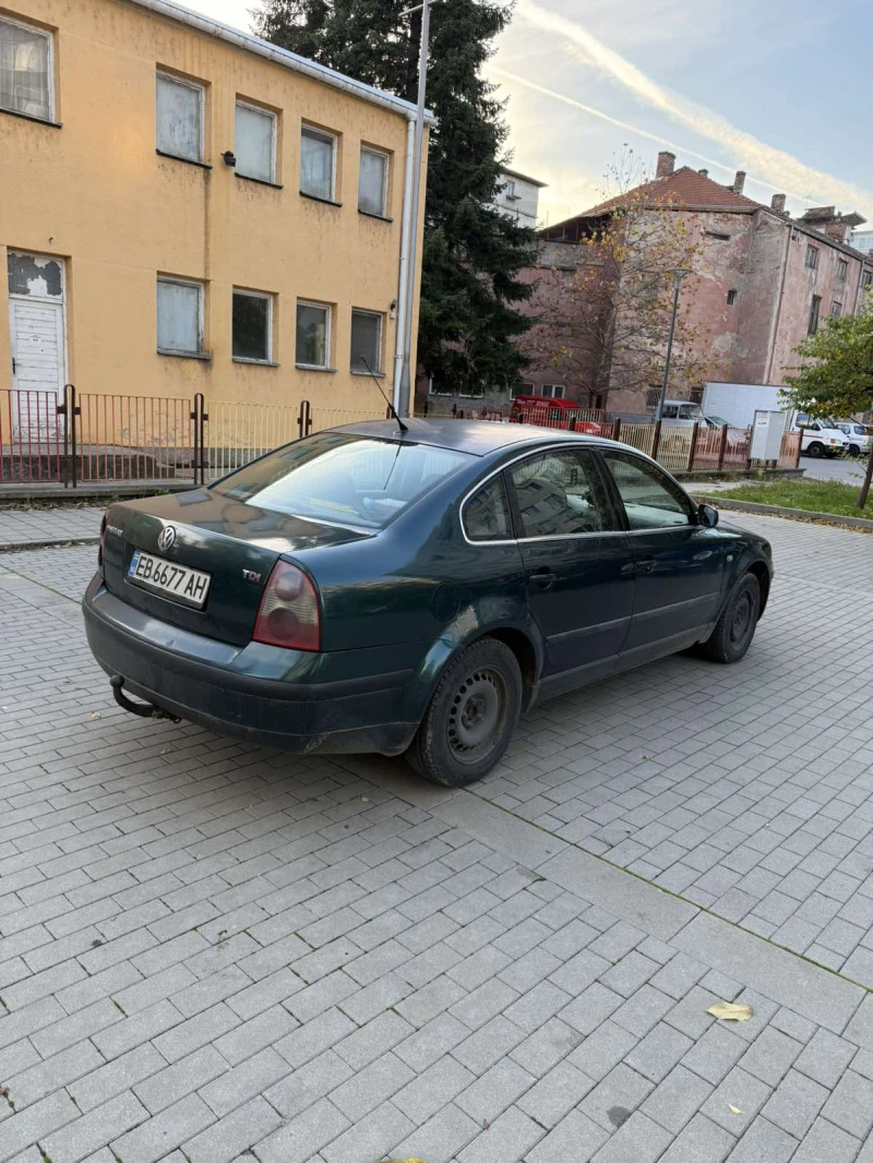 VW Passat, снимка 5 - Автомобили и джипове - 52364701