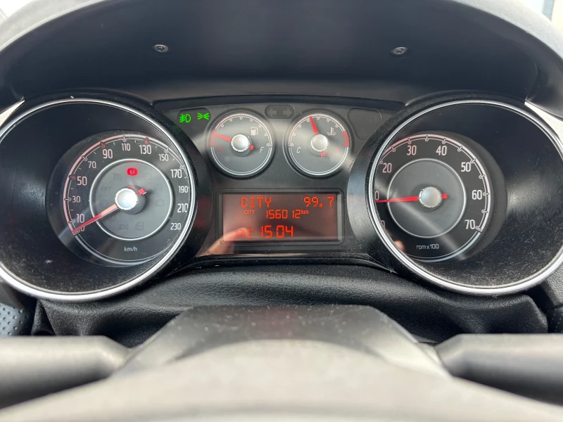 Fiat Punto 1.4 EVO, снимка 9 - Автомобили и джипове - 52374888