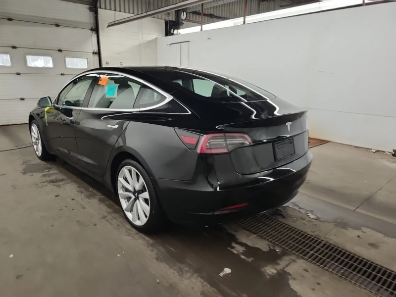 Tesla Model 3 * STANDARD RANGE PLUS * CARFAX * ЦЕНА ДО БГ, снимка 4 - Автомобили и джипове - 52792569