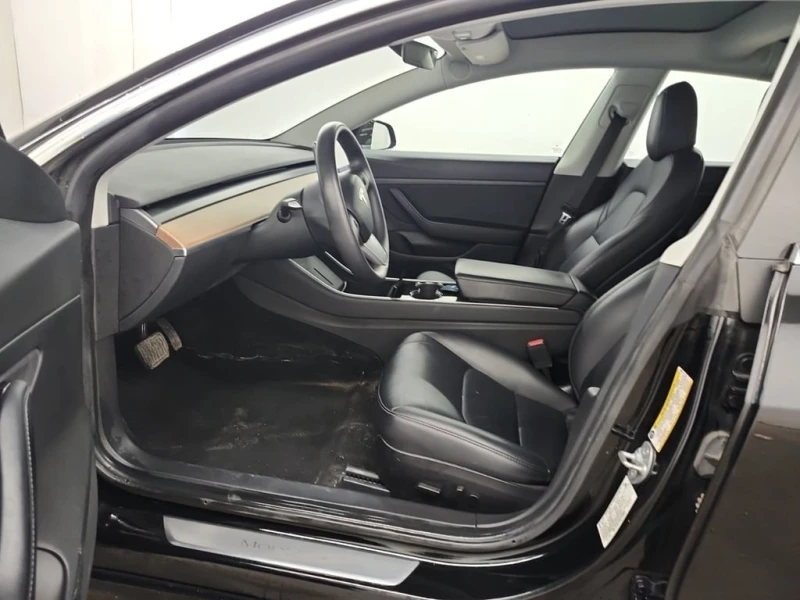 Tesla Model 3 * STANDARD RANGE PLUS * CARFAX * ЦЕНА ДО БГ, снимка 5 - Автомобили и джипове - 52792569