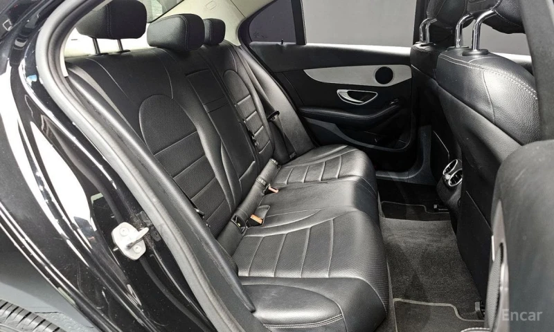 Mercedes-Benz C 220, снимка 12 - Автомобили и джипове - 52938756