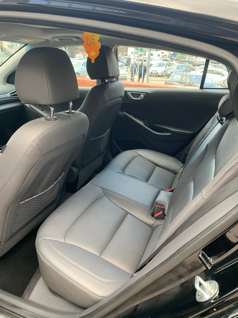 Hyundai Ioniq, снимка 12 - Автомобили и джипове - 52978901
