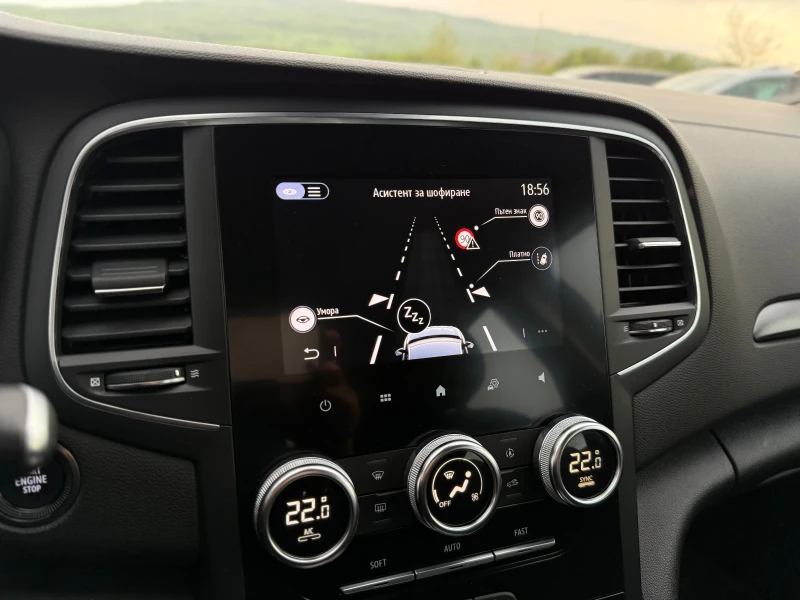 Renault Megane 1.5DCI , снимка 15 - Автомобили и джипове - 53534502