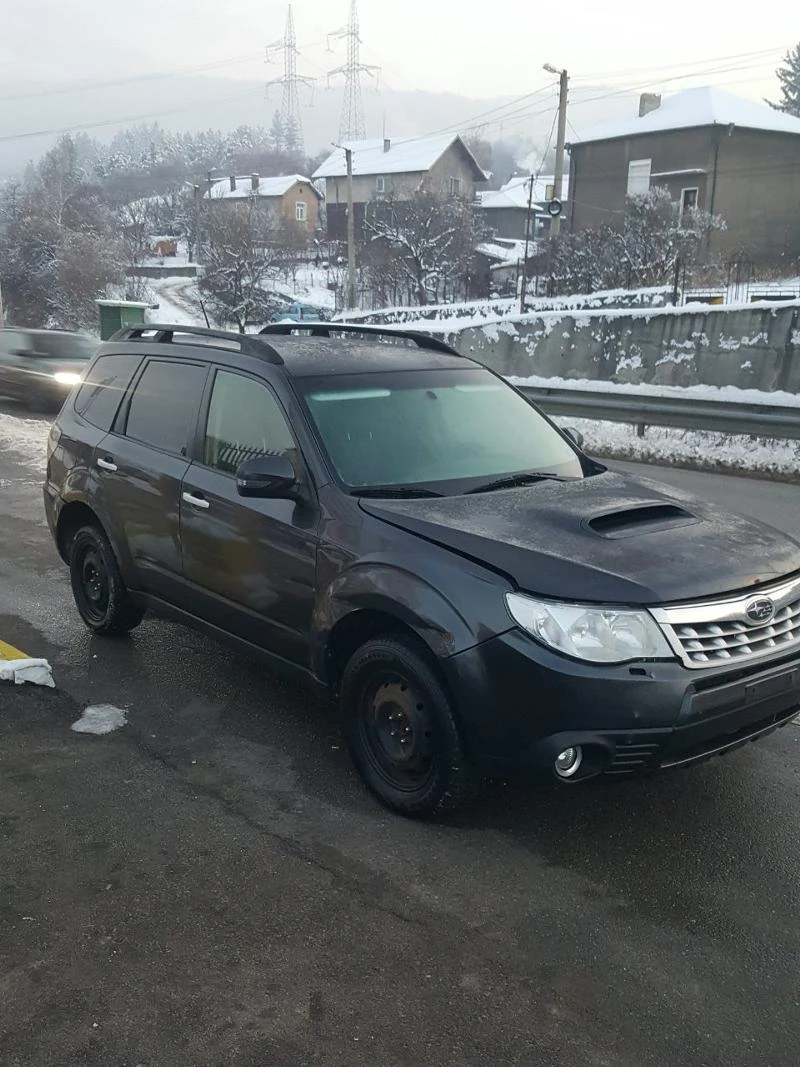 Subaru Forester 2.0d/3br/, снимка 4 - Автомобили и джипове - 35782887