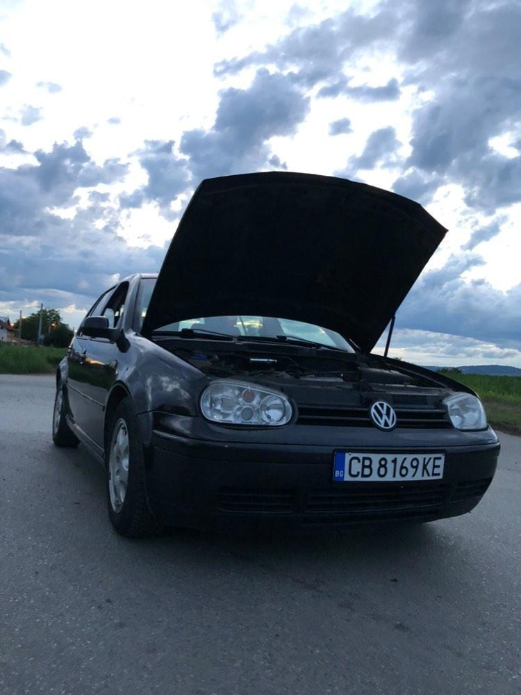 VW Golf, снимка 8 - Автомобили и джипове - 46368327