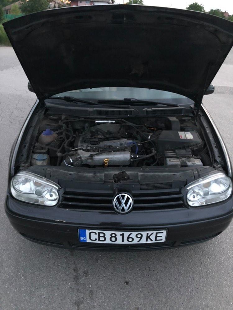 VW Golf, снимка 7 - Автомобили и джипове - 46368327