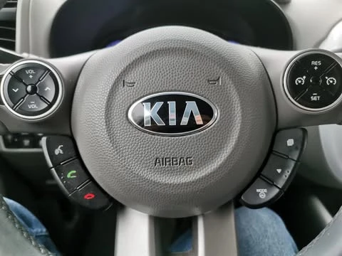 Kia Soul, снимка 10 - Автомобили и джипове - 53145527