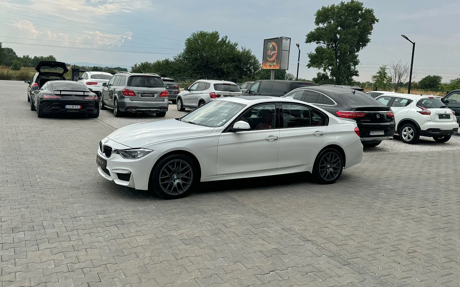 BMW 328 i * M3 Оptic* Подгрев/Камера/Harman/Kardon - изображение 2