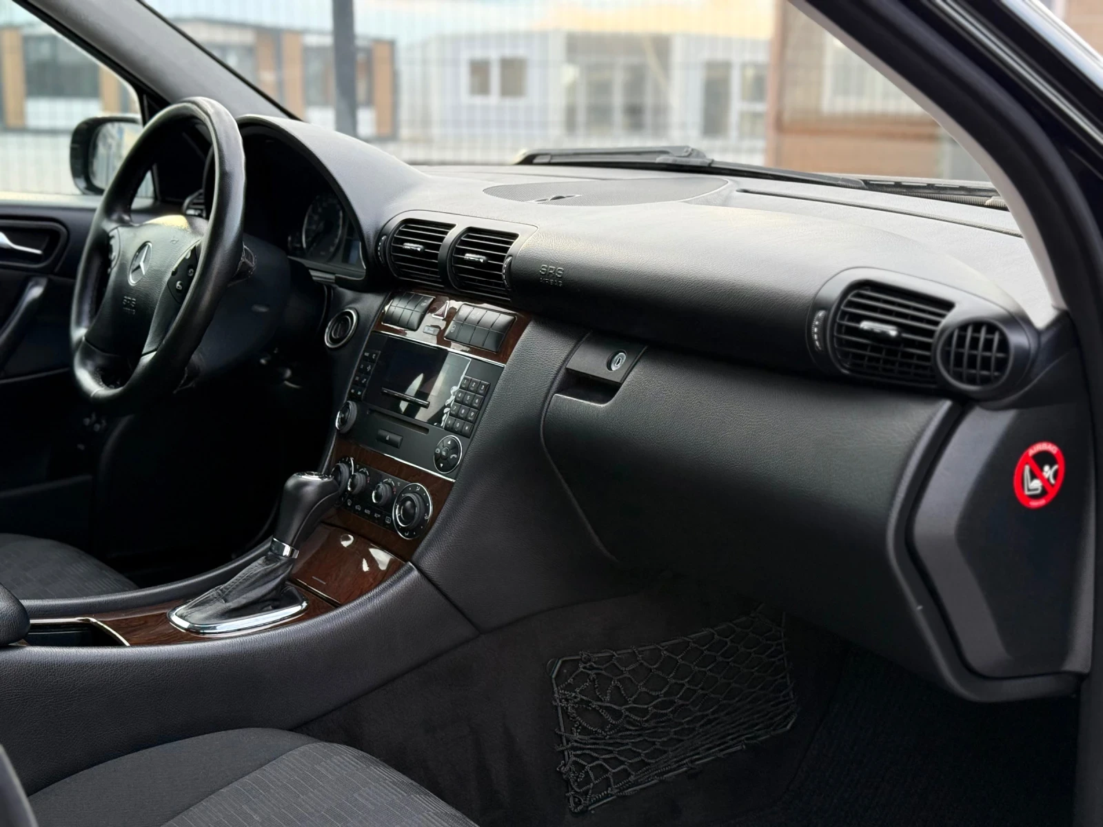 Mercedes-Benz C 220 CDI* FACE* CLIMA* AUTOMATIC* 150HP* ТЕГЛИЧ*  - изображение 9