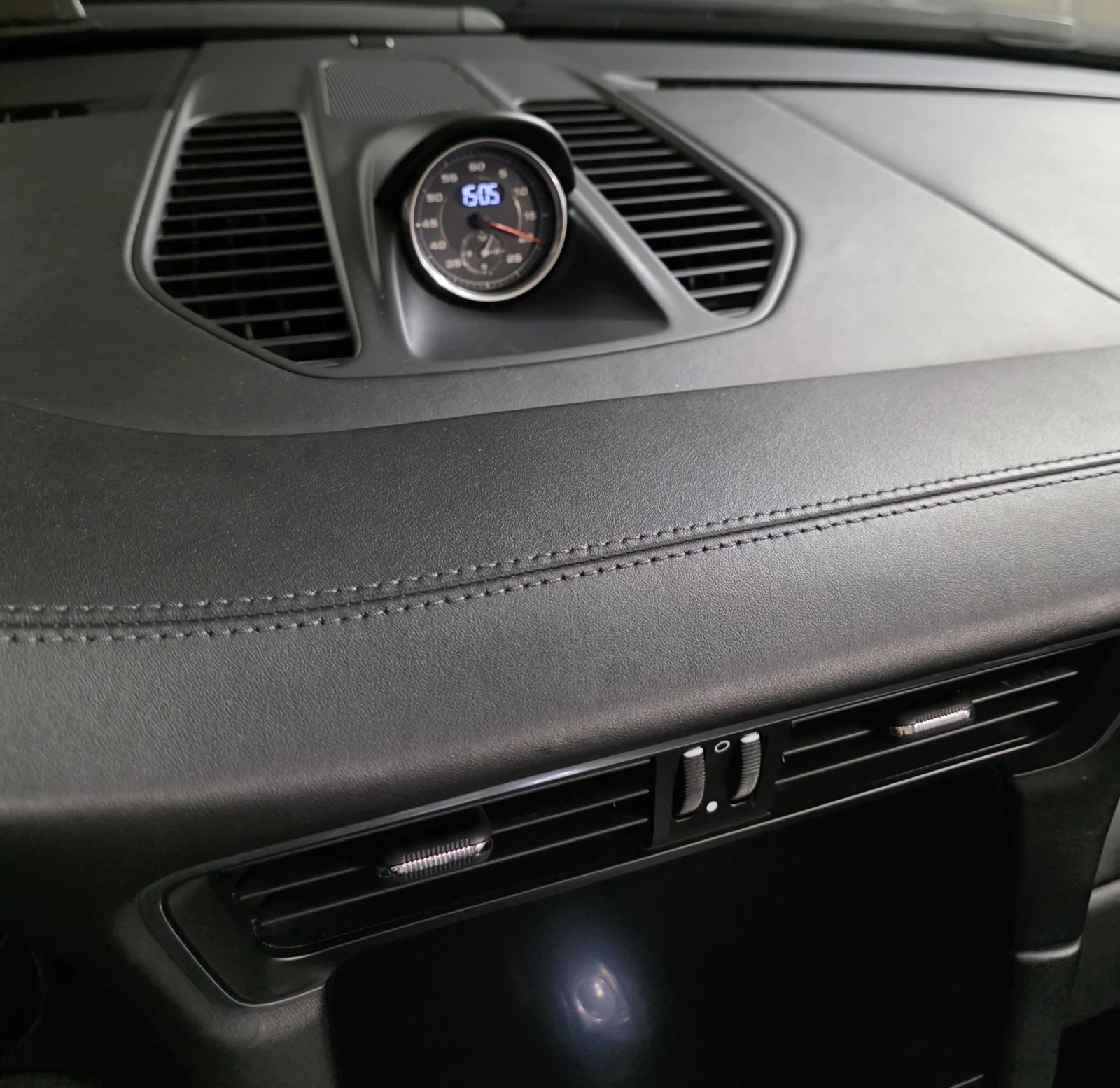 Porsche 911 Turbo S Full - изображение 10