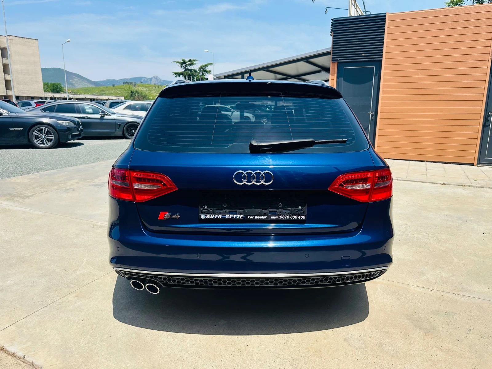 Audi A4 2.0TDI/S4-пакет/NaviLED - изображение 6