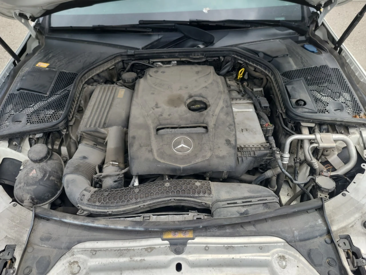 Mercedes-Benz C 300 * CARFAX * АВТО КРЕДИТ * ЦЕНА ДО БГ! - изображение 9