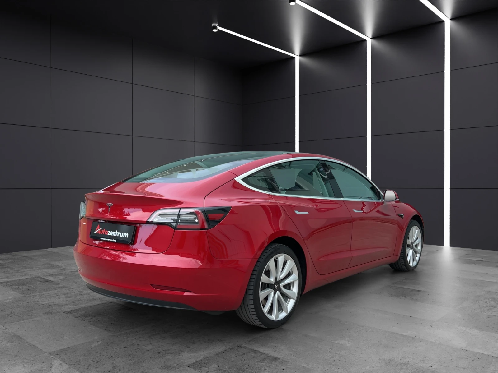 Tesla Model 3 Standart Range Plus - изображение 3