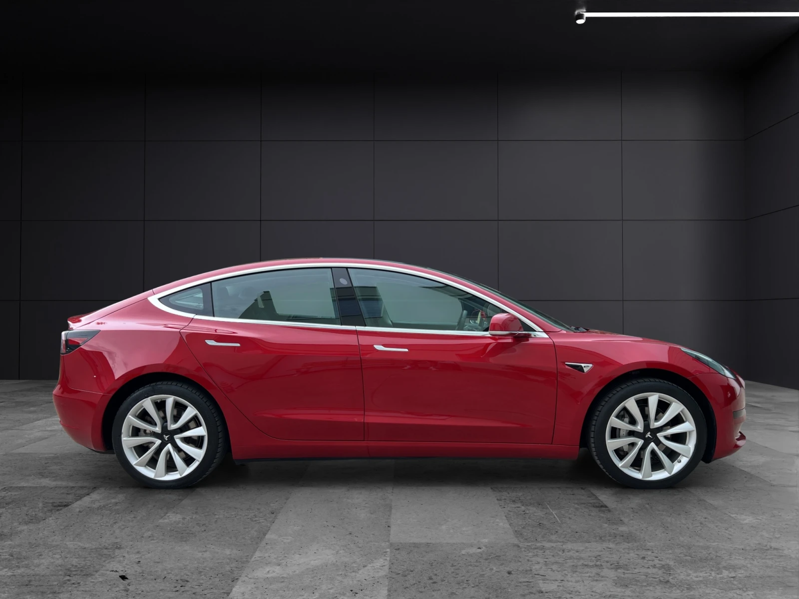 Tesla Model 3 Standart Range Plus - изображение 7