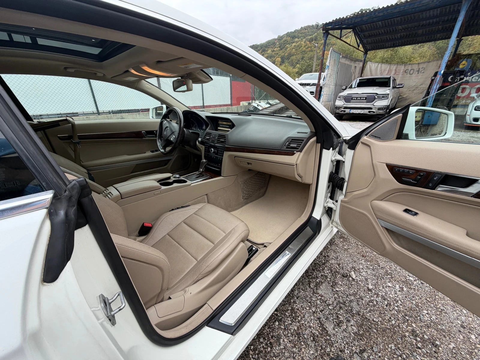 Mercedes-Benz E 500  - изображение 9