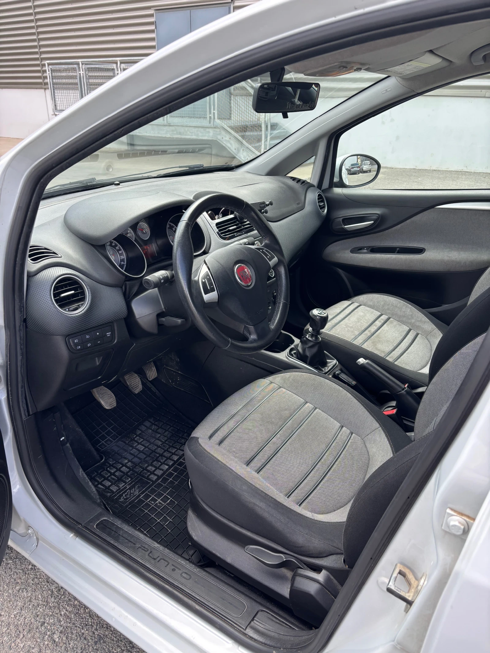 Fiat Punto 1.4 EVO | Mobile.bg   6