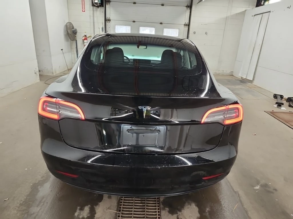Tesla Model 3 * STANDARD RANGE PLUS * CARFAX * ЦЕНА ДО БГ - изображение 6