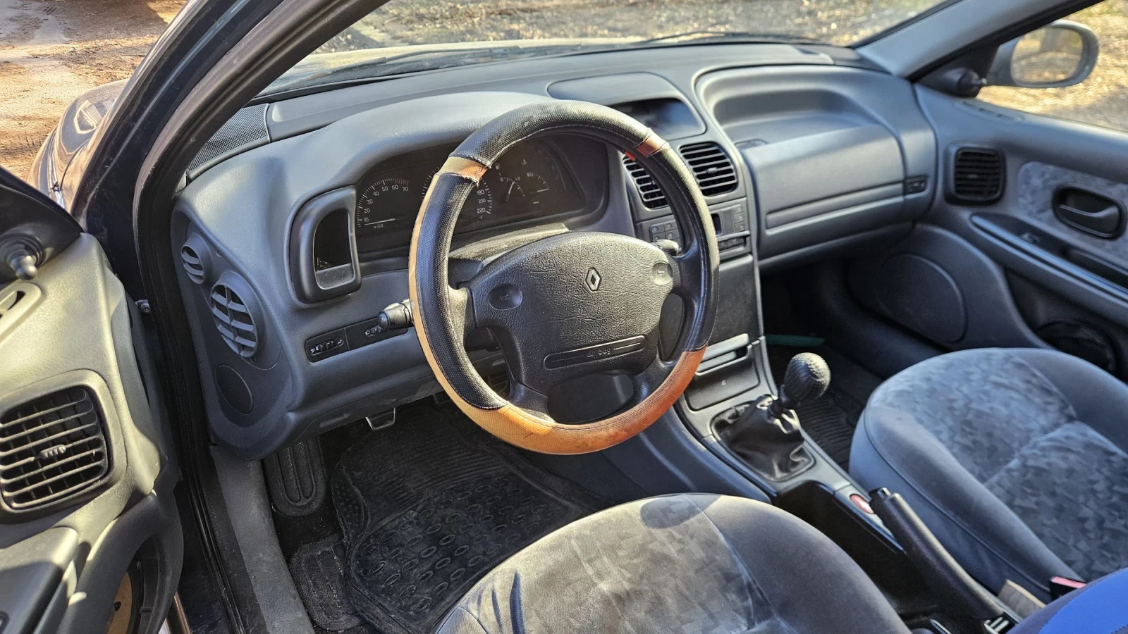 Renault Laguna 1.8 ������ 90 ��  | Mobile.bg � ����������� 8