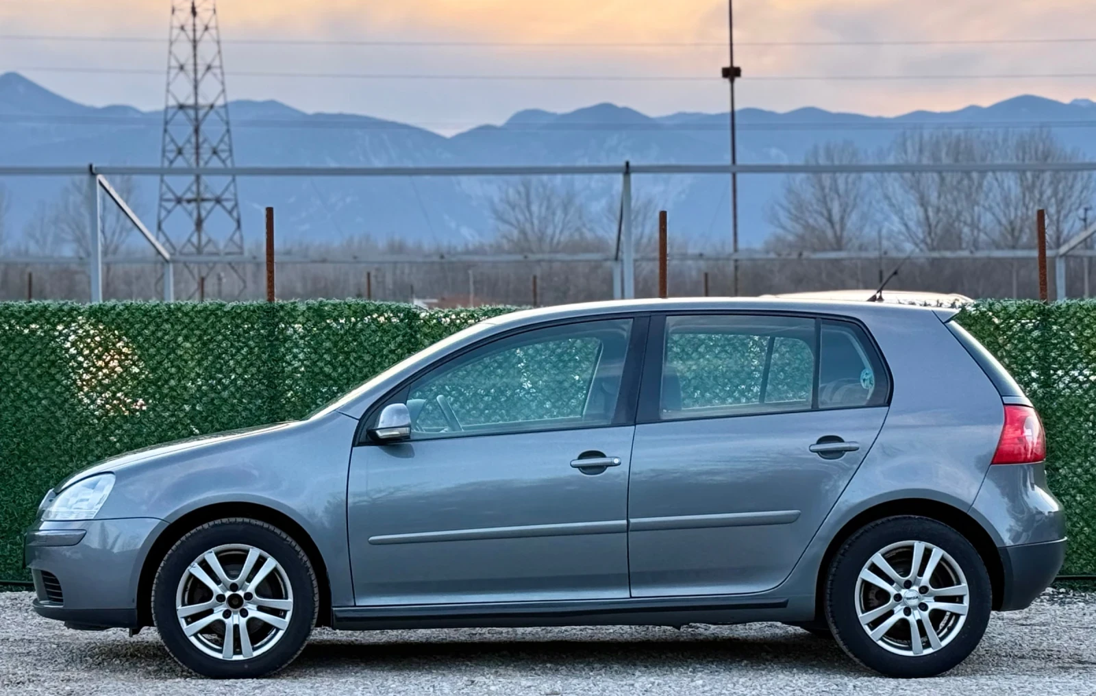 VW Golf 1.4i БЕНЗИН - изображение 4