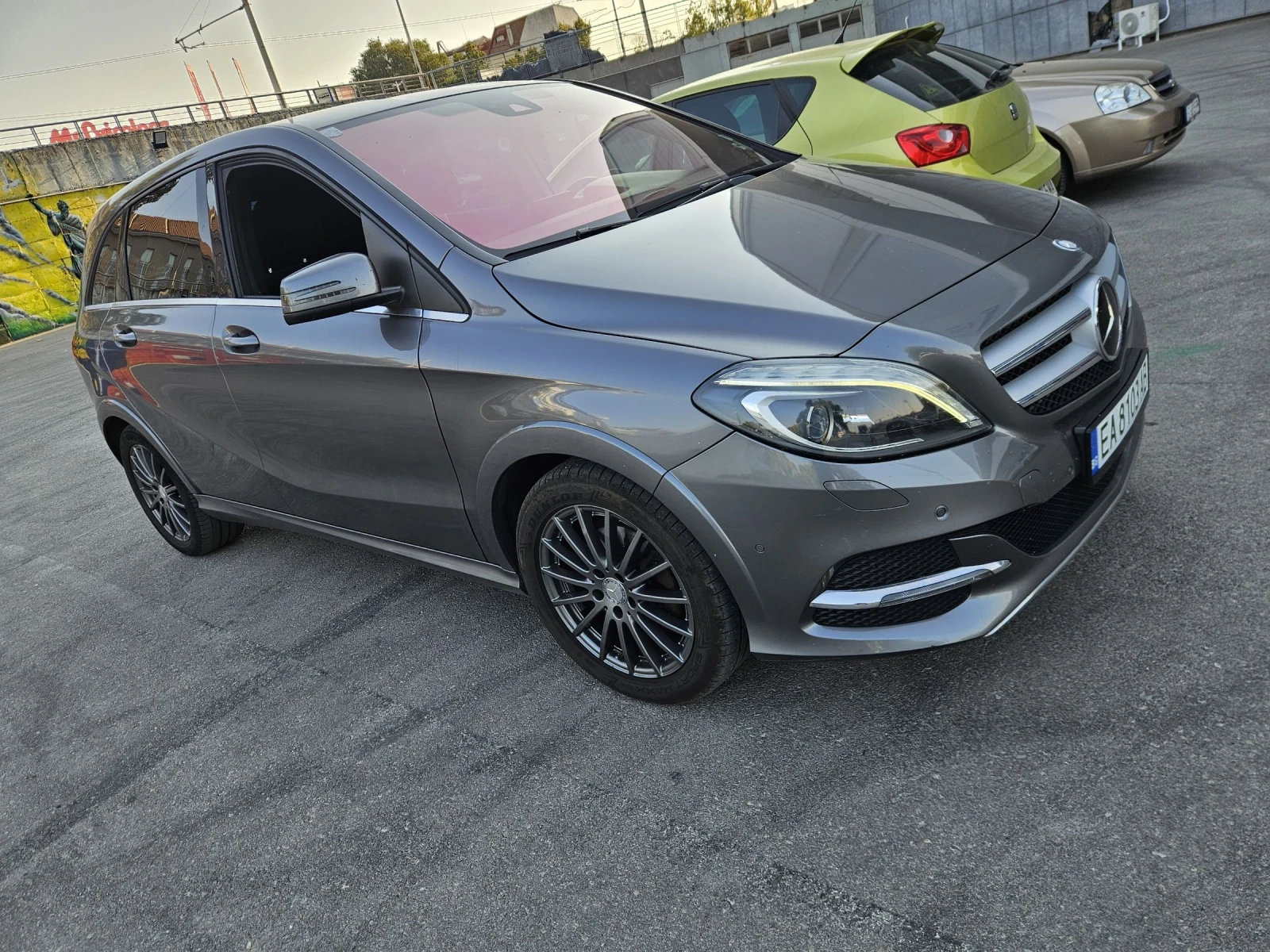 Mercedes-Benz B 250 Tesla DRIVE
