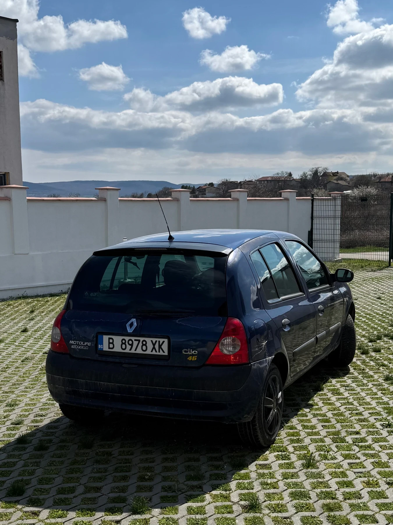 Renault Clio, снимка 6 - Автомобили и джипове - 54044079