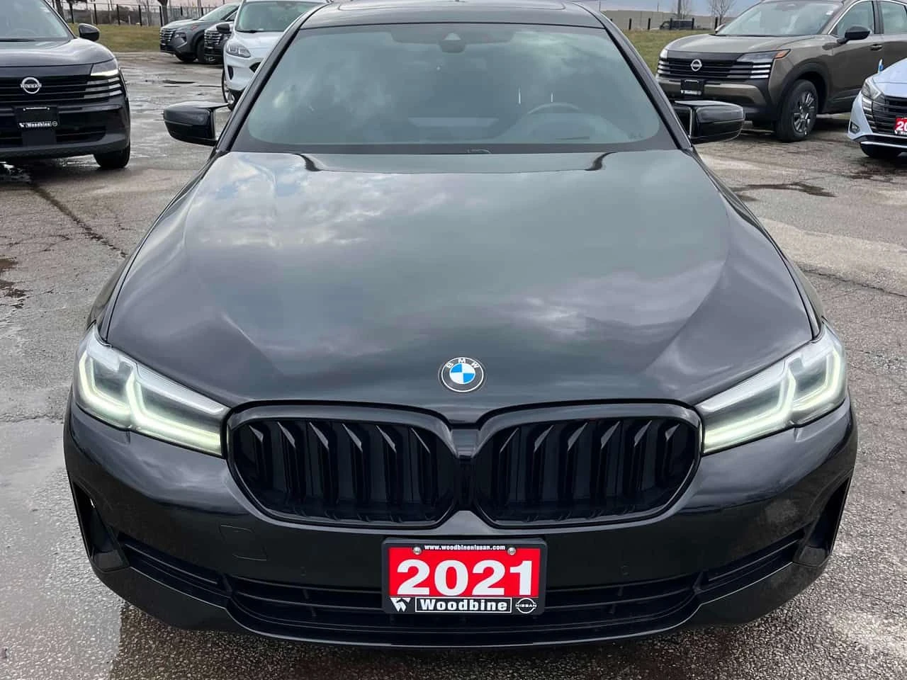 BMW 530 i xDrive/HUD/AMBIENT/ПОДГРЕВИ/ШИБИДАХ, снимка 2 - Автомобили и джипове - 54655839