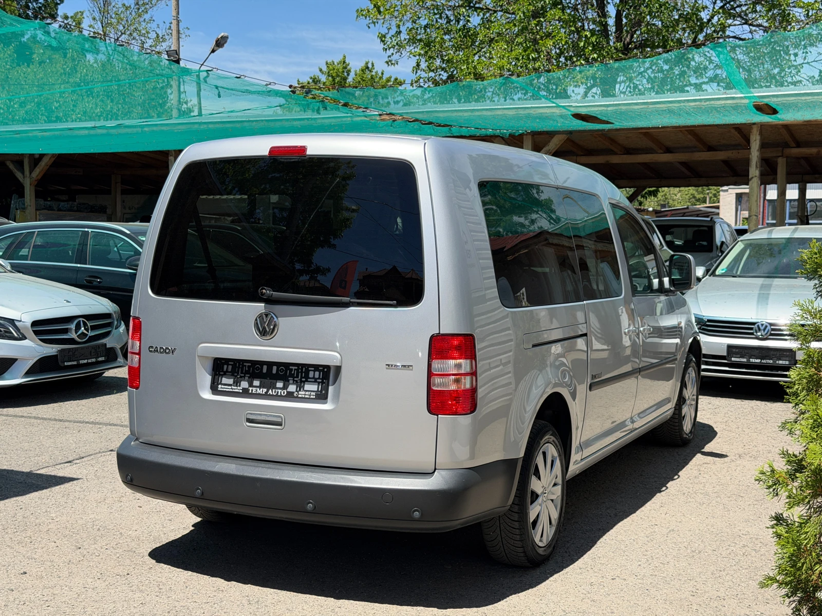 VW Caddy 2.0i EcoFuel Maxi-7местен ПЪЛНА ИСТОРИЯ В VW    , снимка 3 - Автомобили и джипове - 54736732