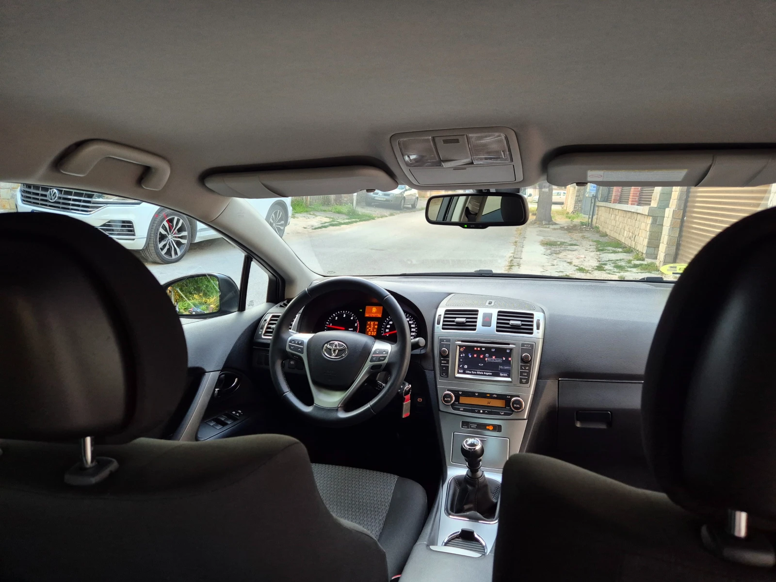 Toyota Avensis 2.2d-EXECUTIVE- navi-veriga-6speed-japan , снимка 13 - Автомобили и джипове - 55187463