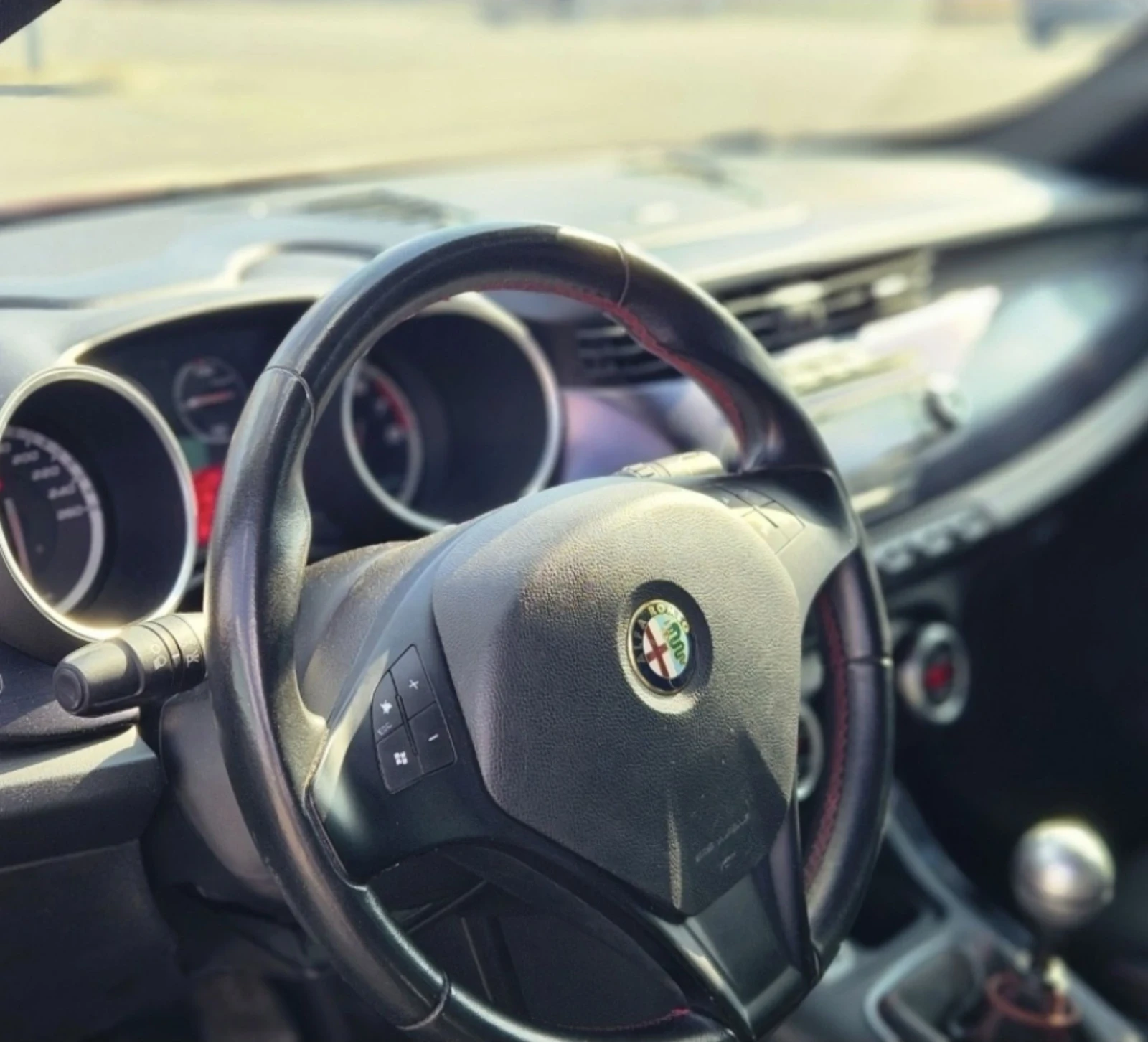 Alfa Romeo Giulietta 1.4i 120 к.с., снимка 8 - Автомобили и джипове - 55609960