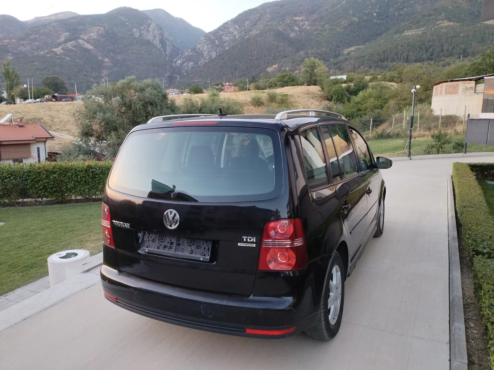 VW Touran 1.9 TDI 105HP Климатроник Подгреви Темпомат , снимка 7 - Автомобили и джипове - 55901491