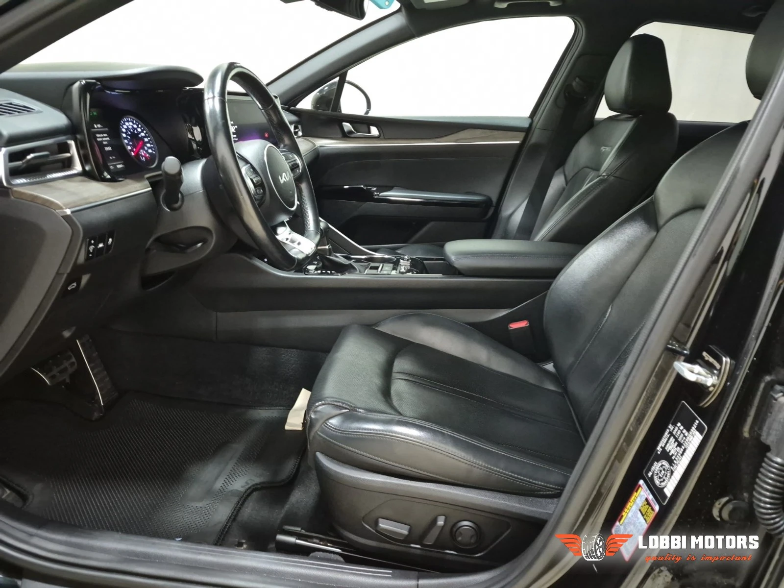 Kia K5, снимка 5 - Автомобили и джипове - 55928564