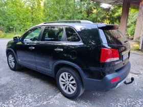 Kia Sorento 2.4i 4WD АВТОМАТИК, снимка 2