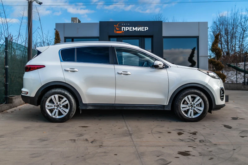 Kia Sportage 2.0CRDI-4X4-6M ГАРАНЦИЯ-РЕАЛНИ КИЛОМЕТРИ!, снимка 5 - Автомобили и джипове - 48097153