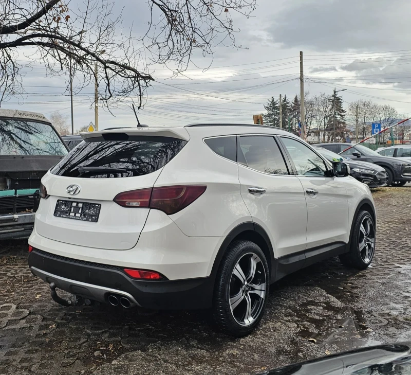 Hyundai Santa fe 2.2 CRDI 4WD Premium KeylessGo Подгрев, снимка 4 - Автомобили и джипове - 48632438