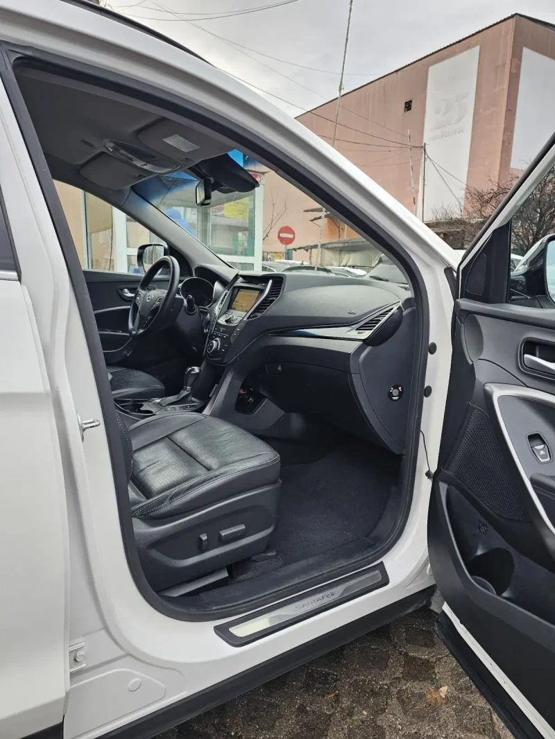 Hyundai Santa fe 2.2 CRDI 4WD Premium KeylessGo Подгрев, снимка 7 - Автомобили и джипове - 48632438