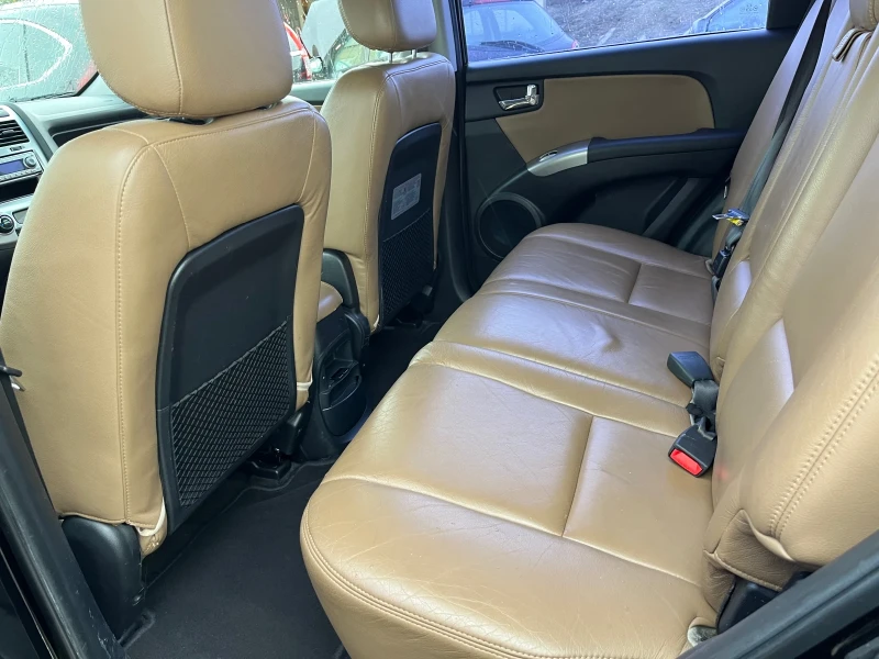 Kia Sportage 2.0i 4WD, снимка 14 - Автомобили и джипове - 52380999