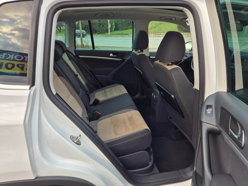 VW Tiguan 2.0TDI 4Motion, снимка 10 - Автомобили и джипове - 53093316