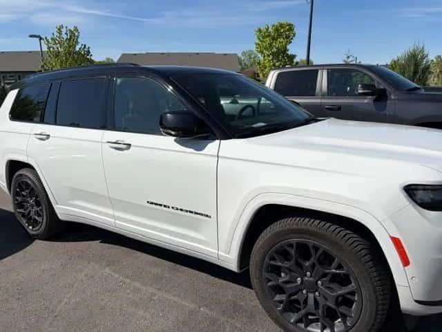 Jeep Grand cherokee Summit Reserve/ПАНОРАМА/ТАБЛЕТИ, снимка 3 - Автомобили и джипове - 54809655