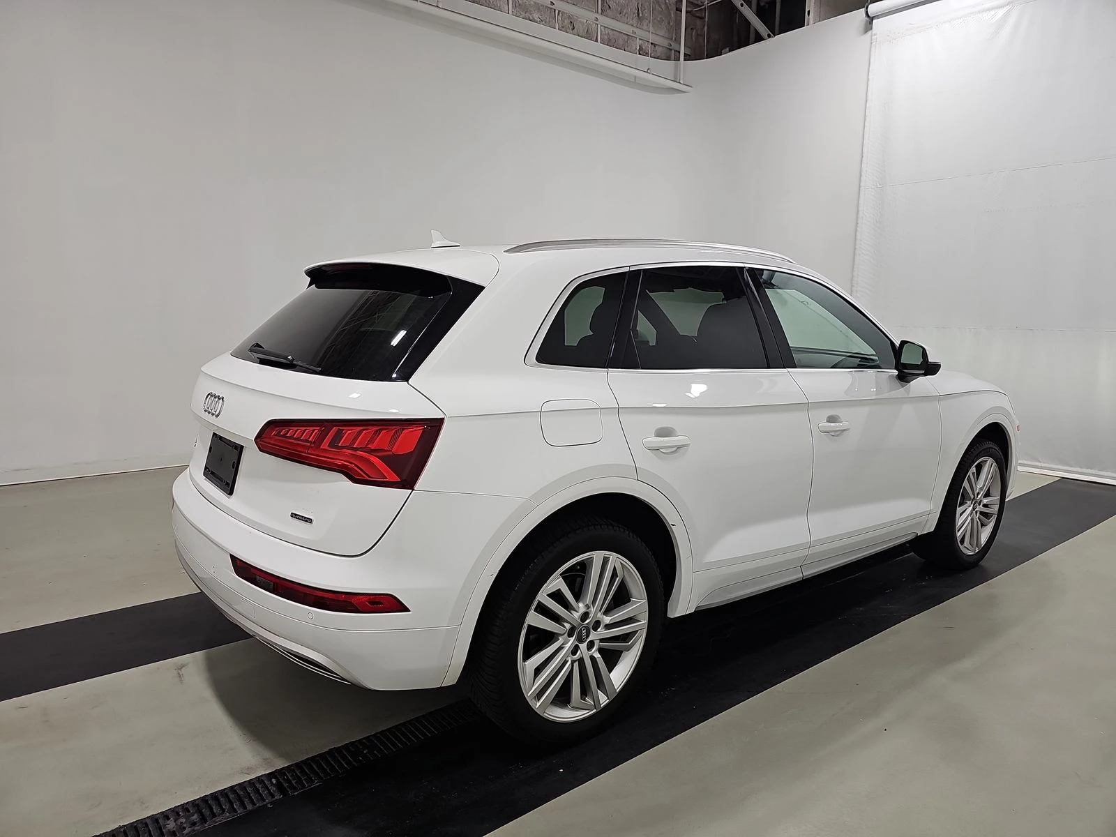 Audi Q5 Premium Plus Обдух* Bang&Olufsen 3D* Диг.табло*  - изображение 5