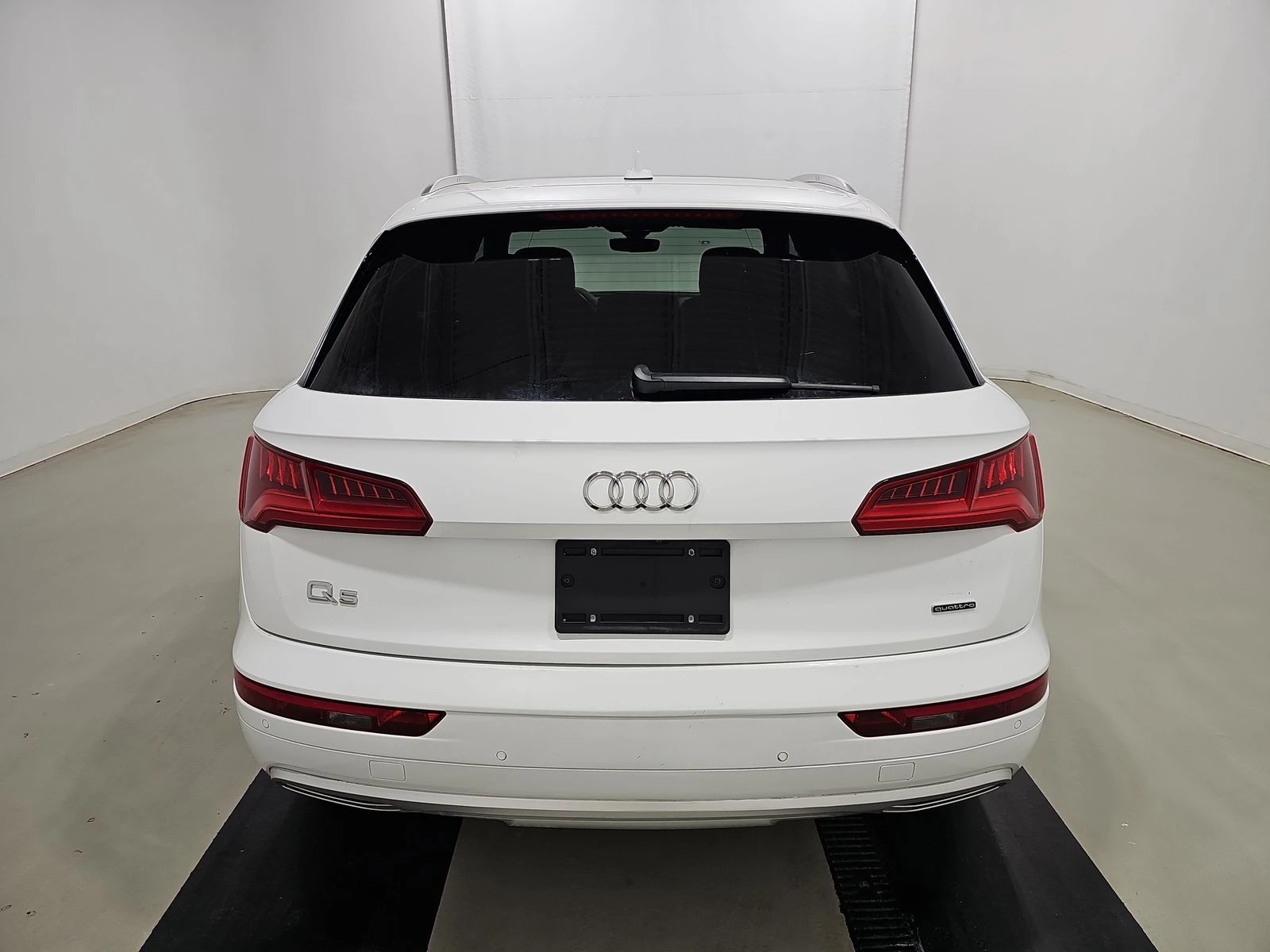 Audi Q5 Premium Plus Обдух* Bang&Olufsen 3D* Диг.табло*  - изображение 4