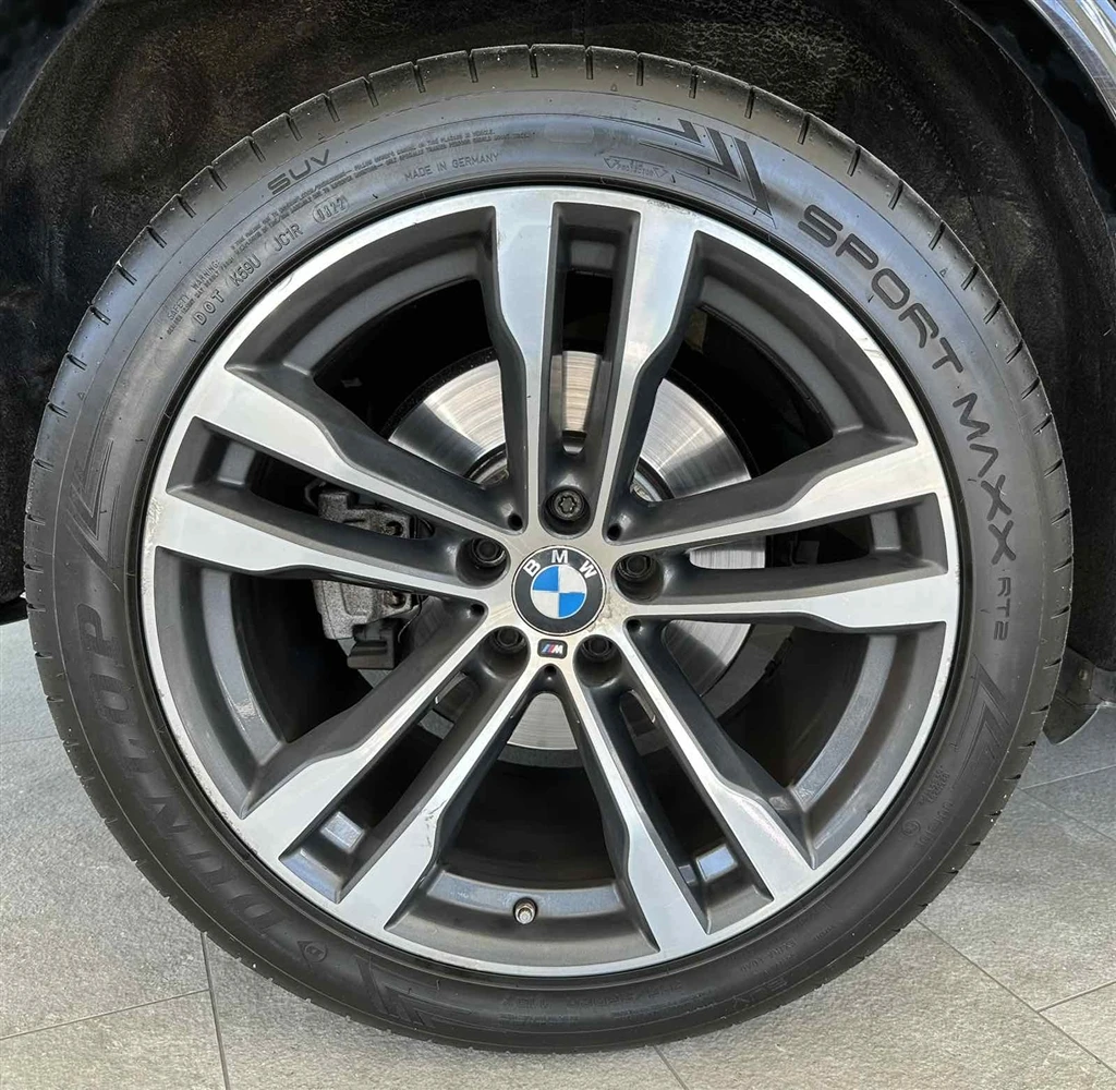 BMW X5 M50d - изображение 5