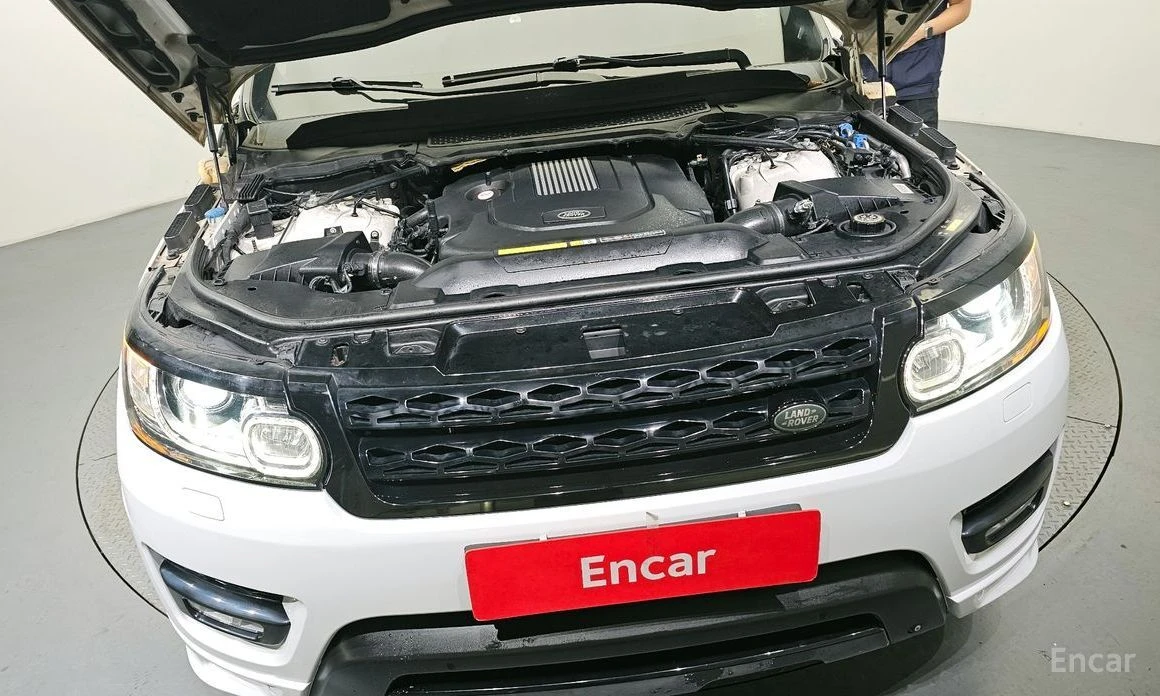 Land Rover Range Rover Sport  - изображение 6