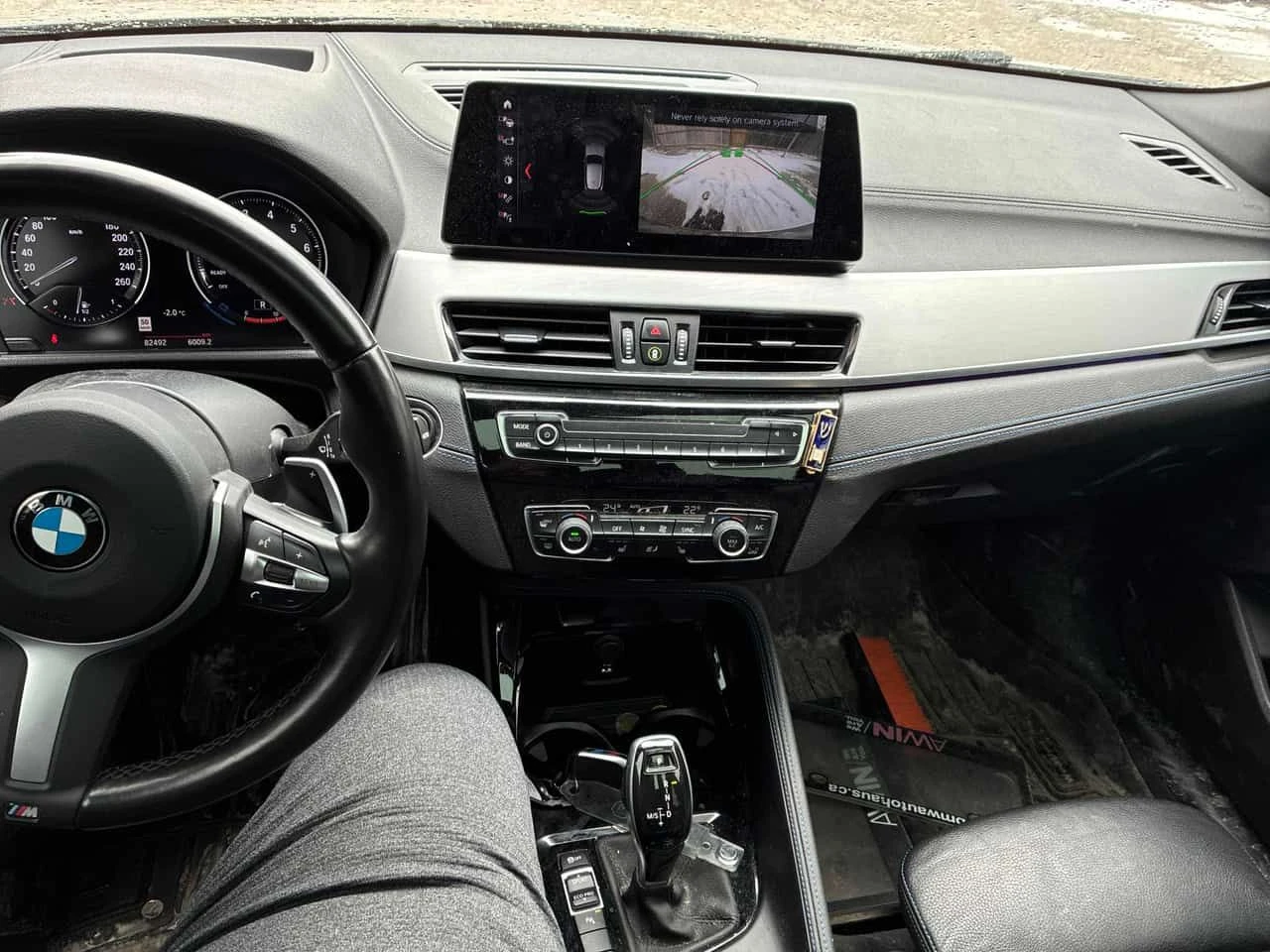 BMW X2 | M PACK| HUD| ПОДГРЕВ| КЛИП НА МОТОР| ПАНО| CARFX, снимка 9 - Автомобили и джипове - 54011428