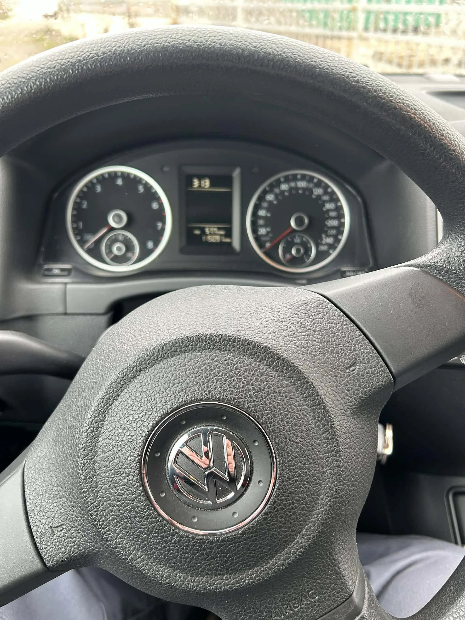 VW Tiguan, снимка 5 - Автомобили и джипове - 54230720