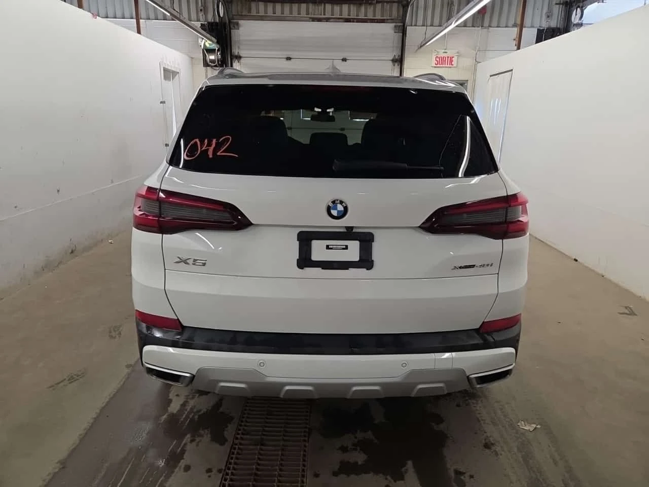 BMW X5 * XDRIVE40I * 2 КЛЮЧА * ПЕРФЕКТНО СЕРВИЗИРАНА * , снимка 5 - Автомобили и джипове - 54340045
