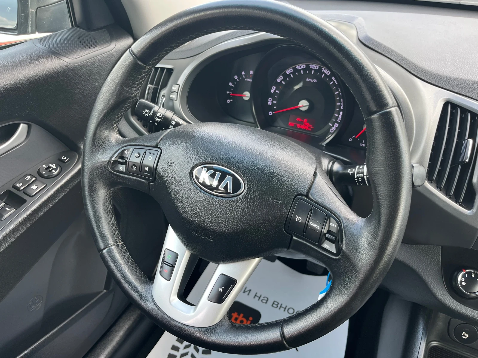Kia Sportage 1.7Crdi / Plus/ 134.000km, снимка 9 - Автомобили и джипове - 54617768