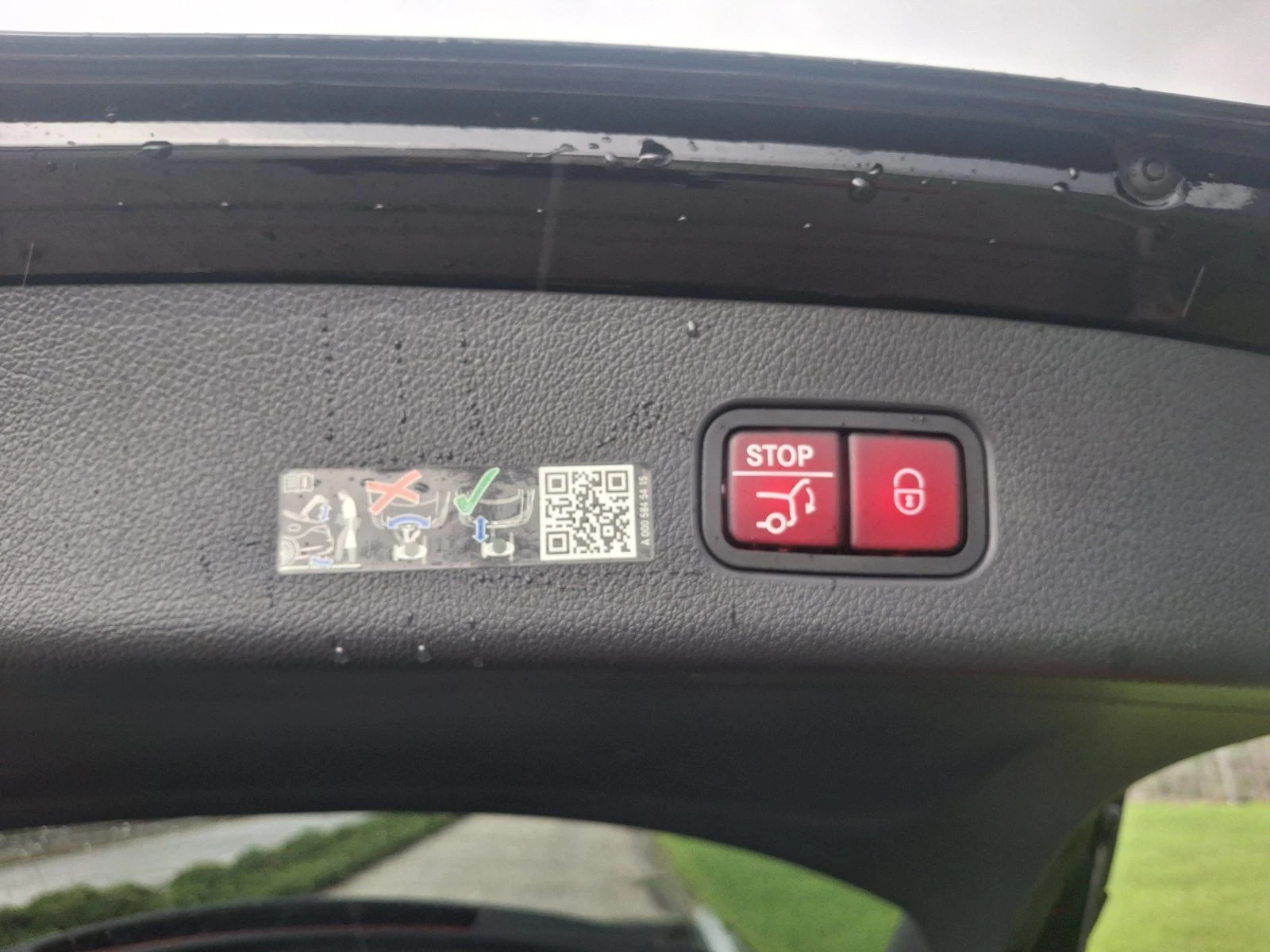 Mercedes-Benz GLC 300 4MATIC, снимка 10 - Автомобили и джипове - 56723496