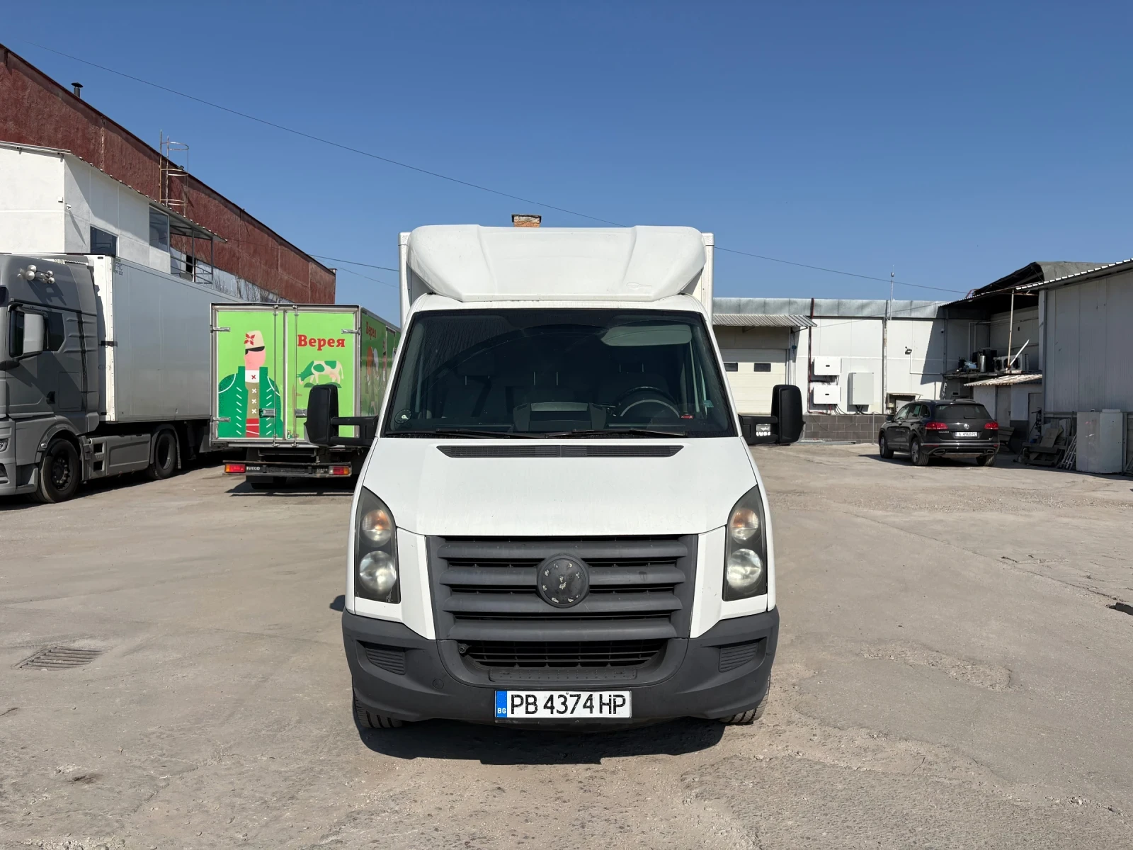 VW Crafter 2.5 136 к.с., снимка 4 - Бусове и автобуси - 53885663