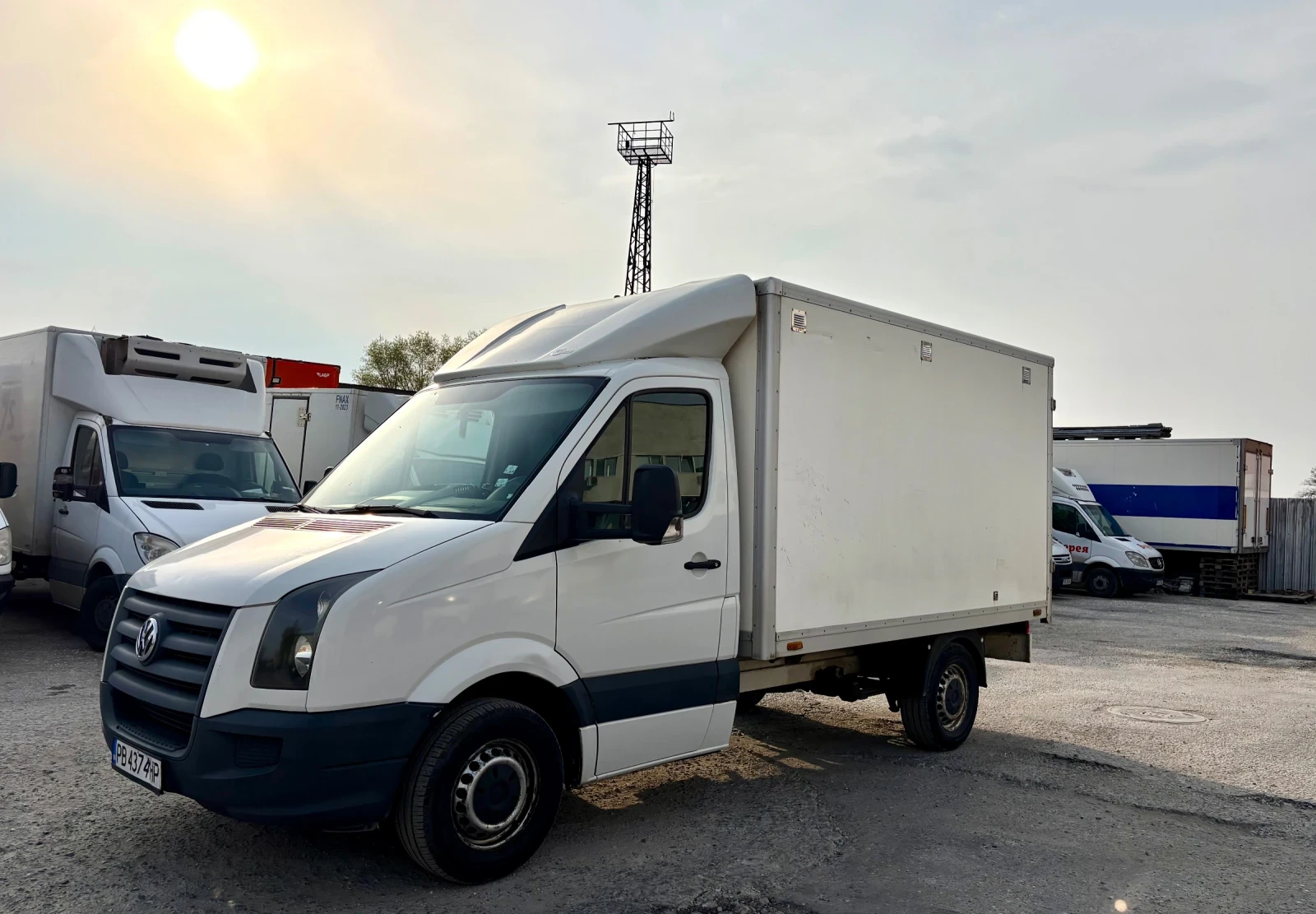 VW Crafter 2.5 136 к.с., снимка 8 - Бусове и автобуси - 53885663